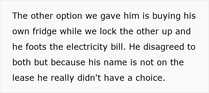 Text discussing a woman sick of bro’s girlfriend eating food, causing drama by calling her Miss Piggy. Text discussing a woman sick of bro’s girlfriend eating food, causing drama by calling her Miss Piggy.