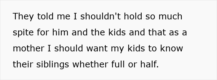 Text image showing a woman expressing her refusal to host a blended family Christmas with her ex’s affair kids.