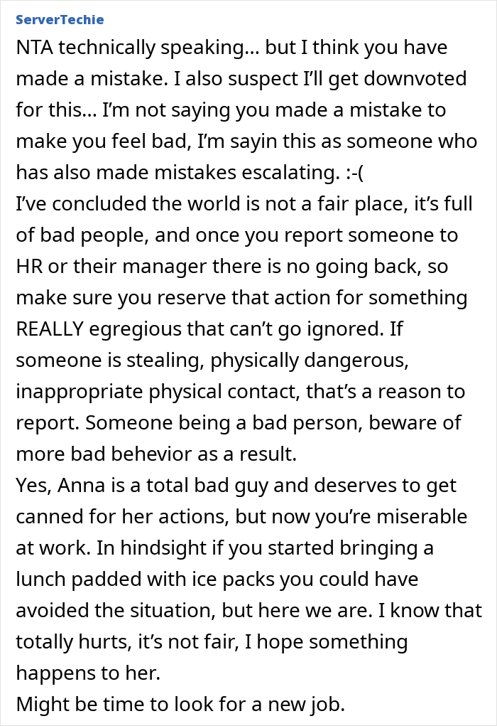 Woman Hijacks An Entire Fridge At Work, Doesn’t Take Confrontation From A Coworker Well Woman Hijacks An Entire Fridge At Work, Doesn’t Take Confrontation From A Coworker Well