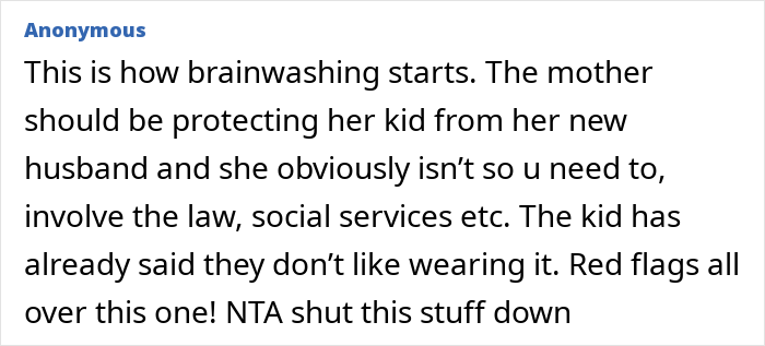 Girl Hates Wearing Hijab After Mom Suddenly Converts To Islam, Drama Ensues When Dad Finds Out Girl Hates Wearing Hijab After Mom Suddenly Converts To Islam, Drama Ensues When Dad Finds Out